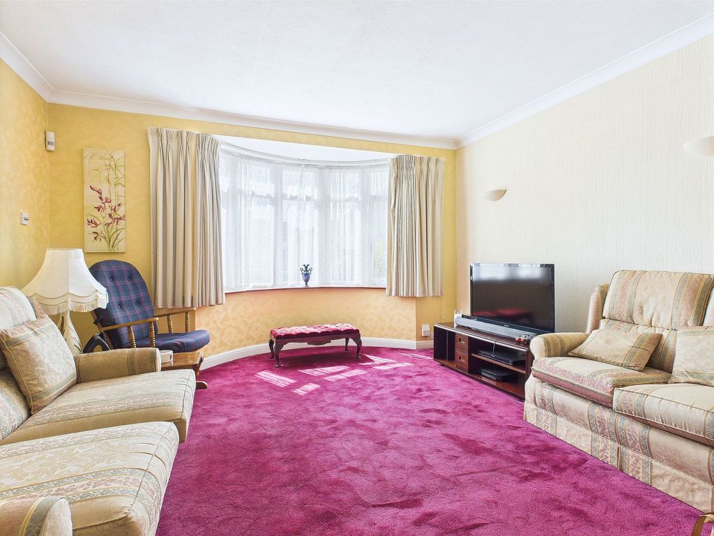 Property photo 3 of 6