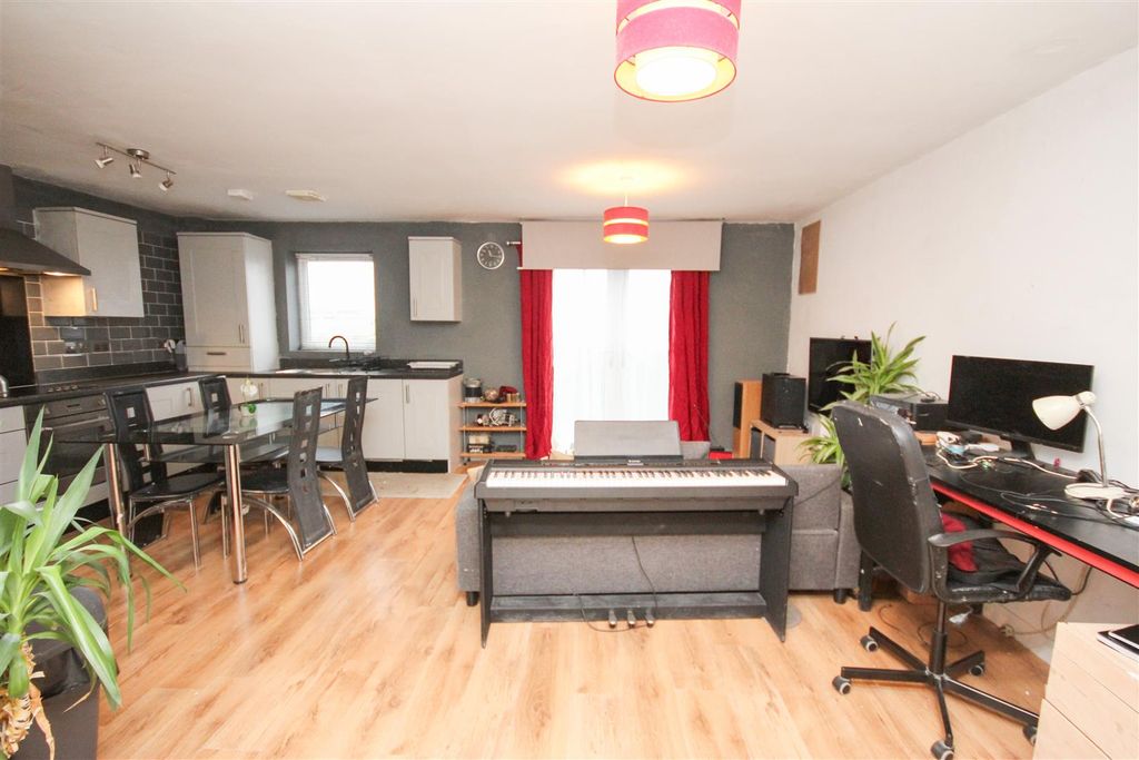 Property photo 2 of 12 Lounge 1.Jpg