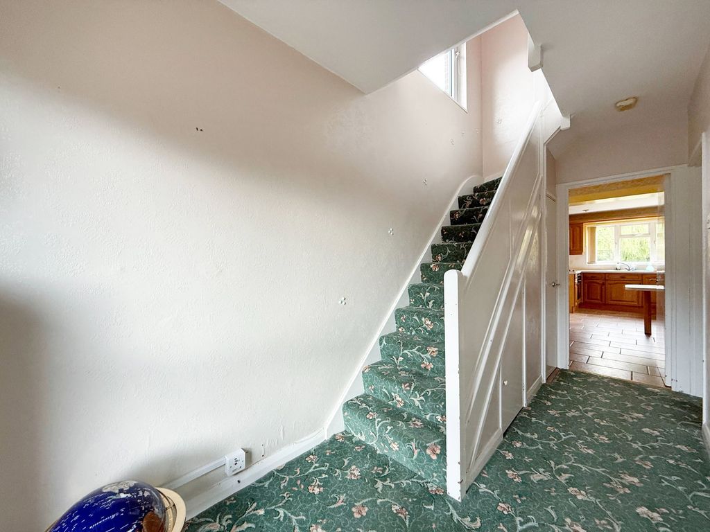 Property photo 2 of 25