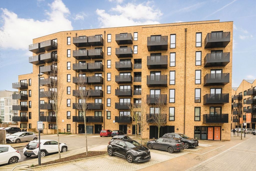 Property photo 1 of 9