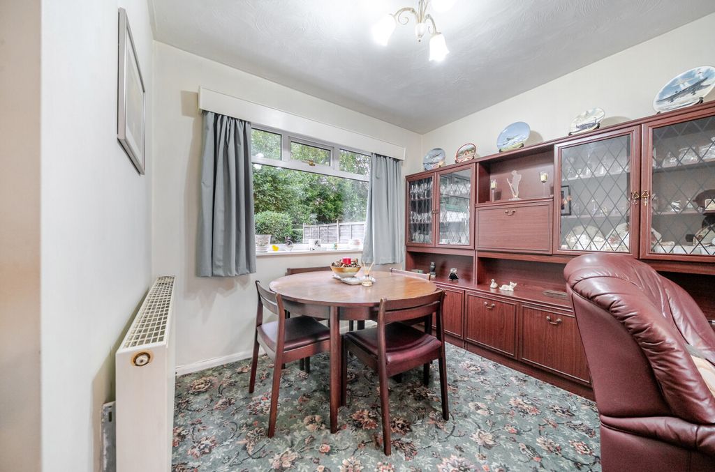 Property photo 3 of 15 1361276-9-68Db76E...