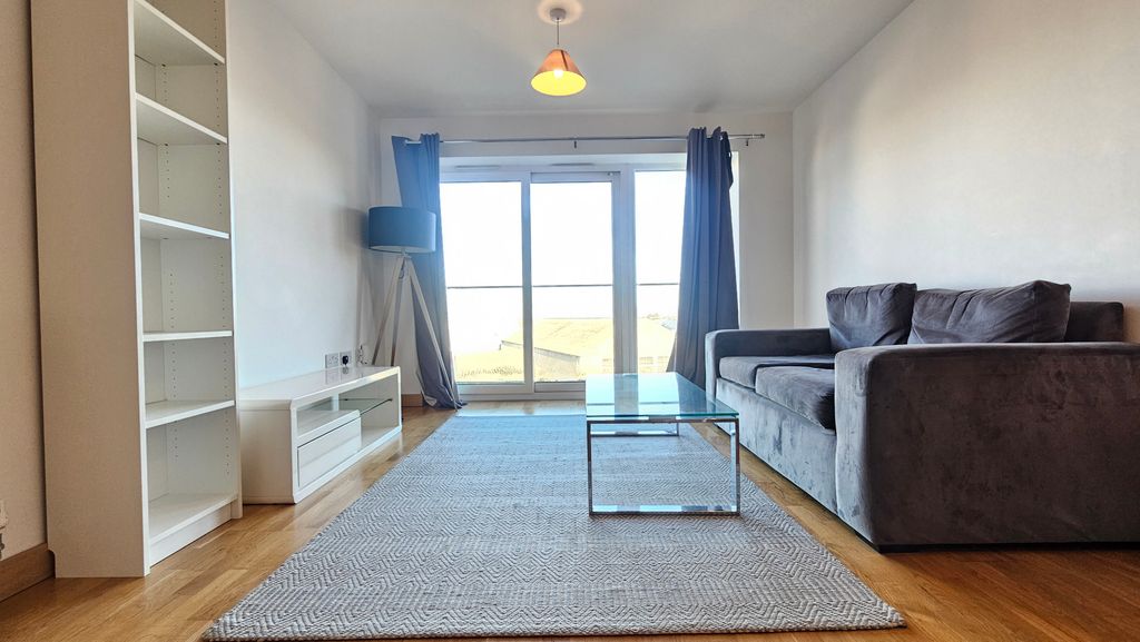 Property photo 3 of 11