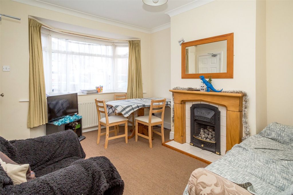 Property photo 2 of 9 Picture 2