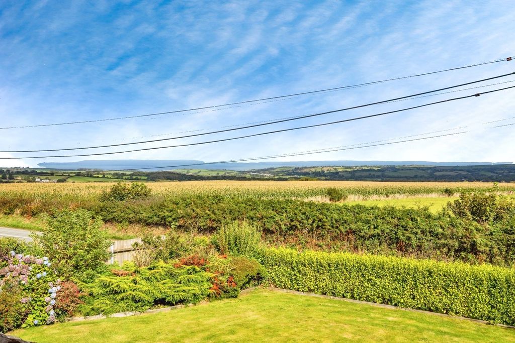 Property photo 2 of 30 Photo