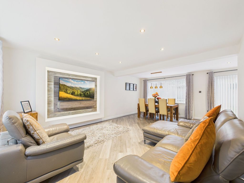 Property photo 2 of 15 Lounge/Dining Room