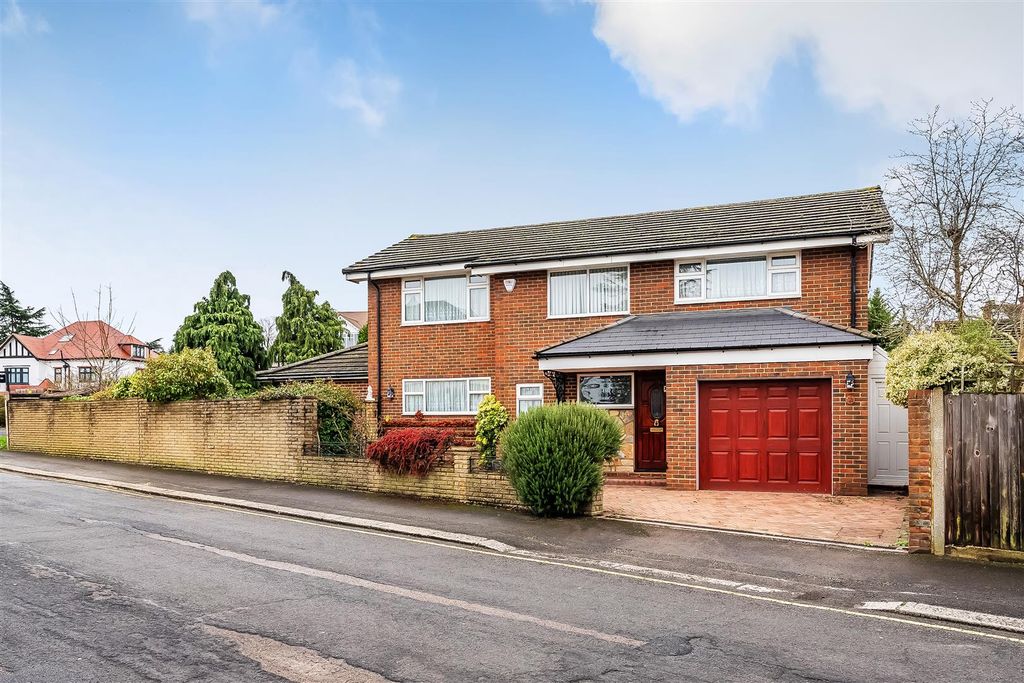Property photo 1 of 27 56-Manor-Road-15.Jpg