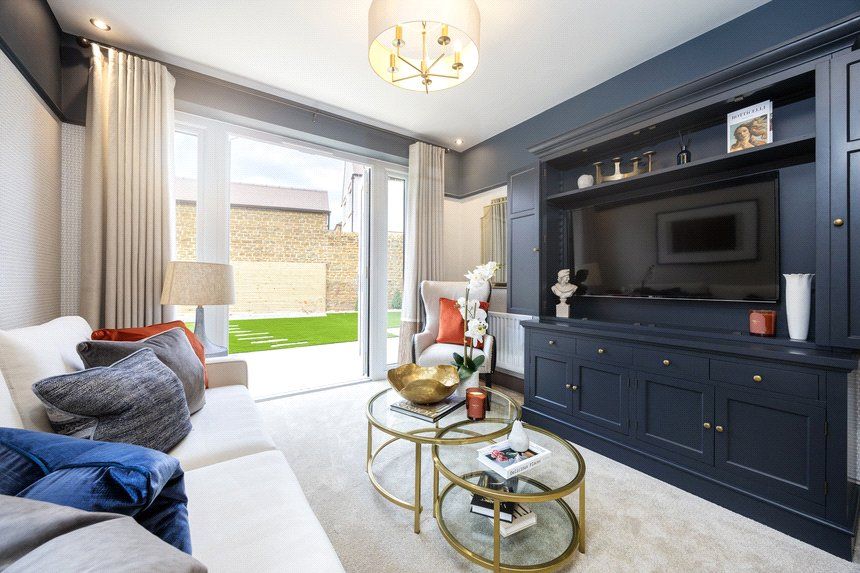 Property photo 3 of 12 Picture 3