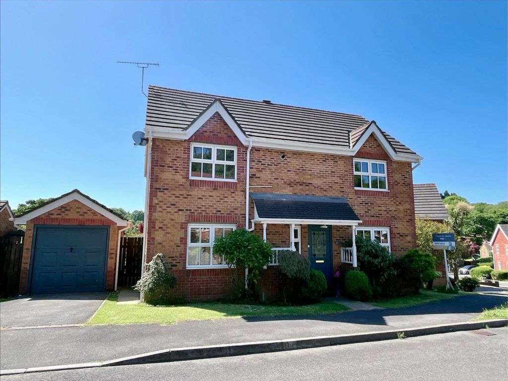 Property photo 1 of 25