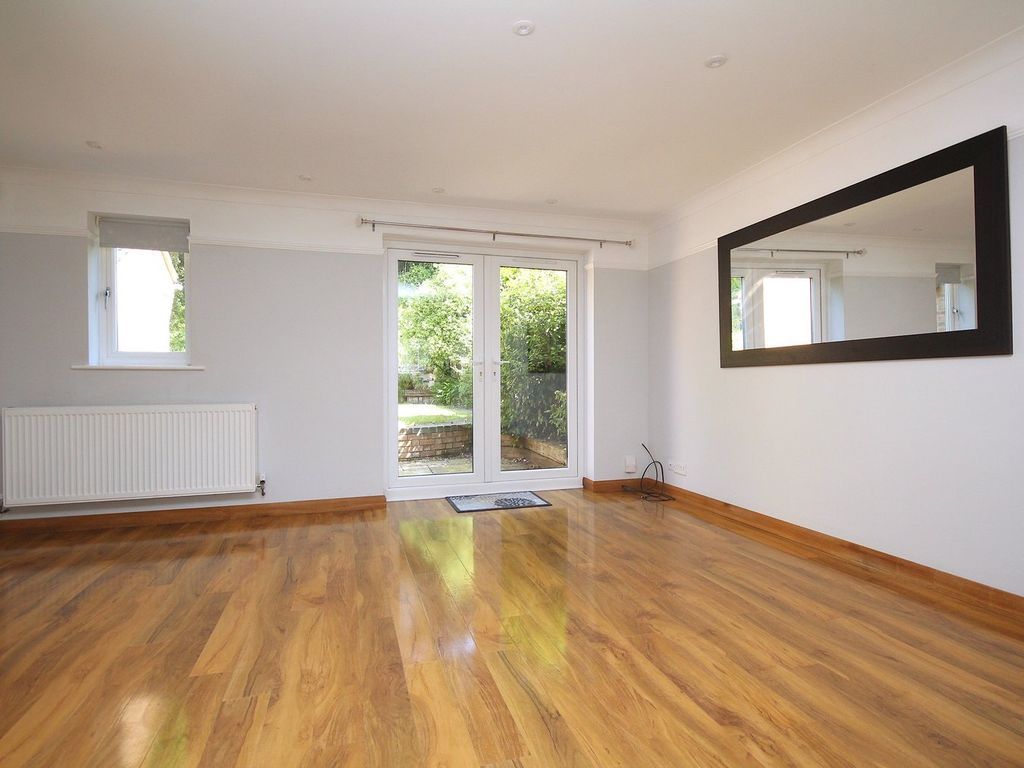 Property photo 3 of 24