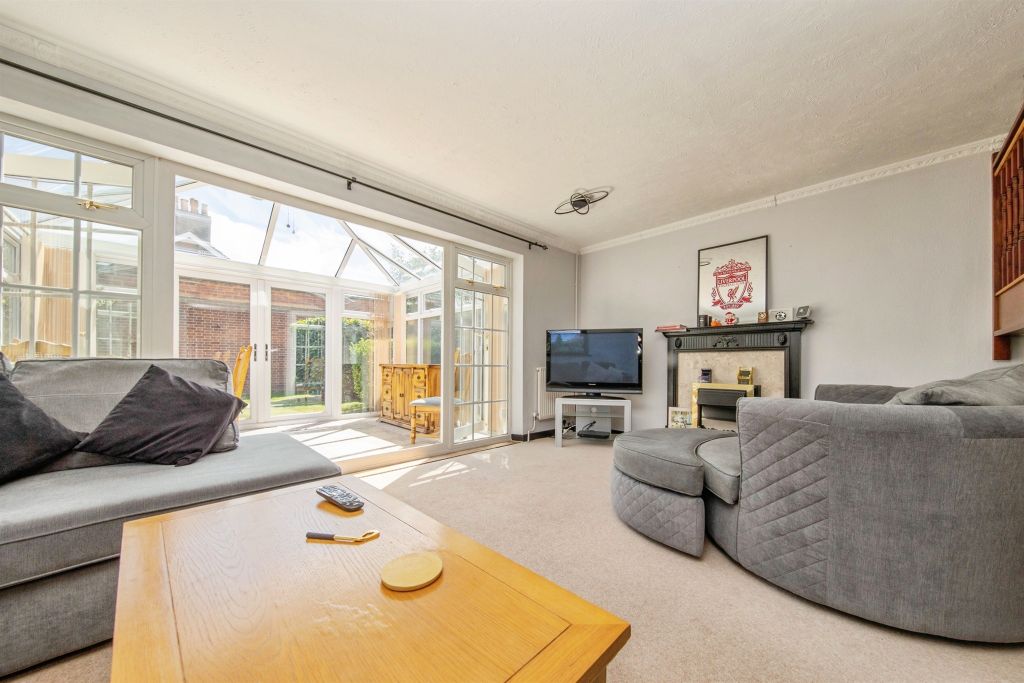 Property photo 3 of 17