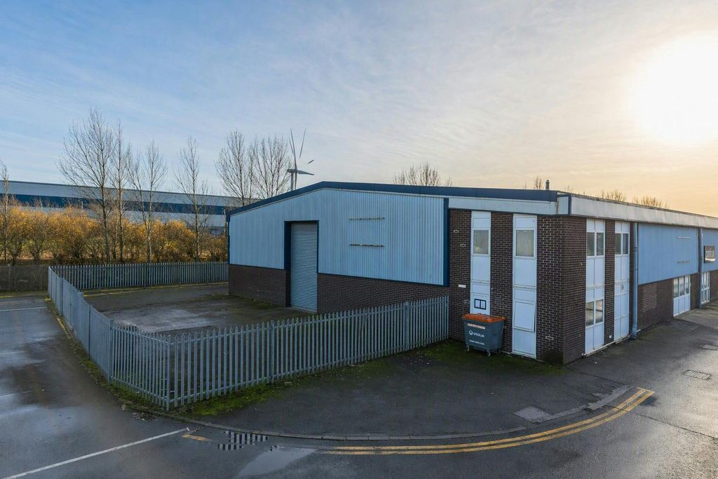 Property photo 1 of 6 4E Severnside.Jpeg
