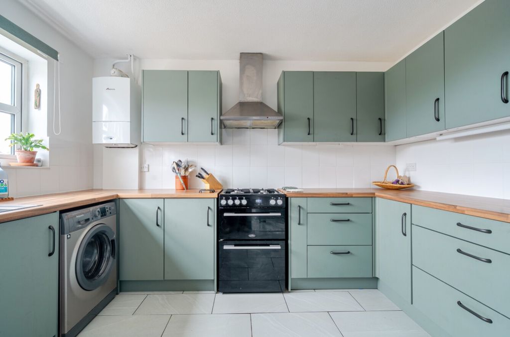 Property photo 3 of 25 1509745-12-1A004Fc6511F4