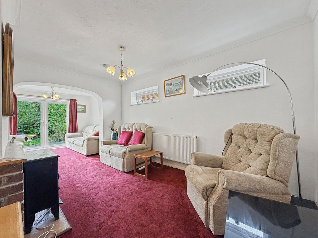 Property photo 3 of 13