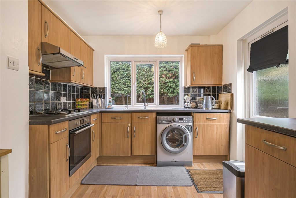 Property photo 3 of 28 Picture No. 34