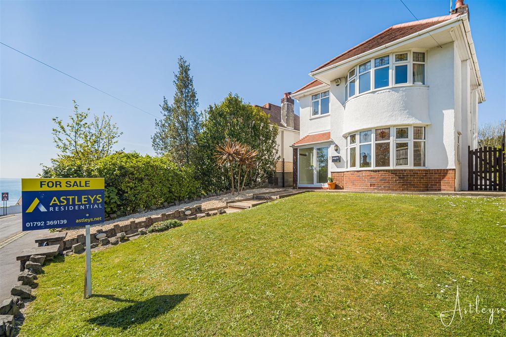 Property photo 1 of 33