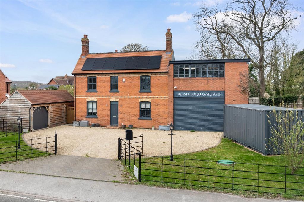 Property photo 1 of 25