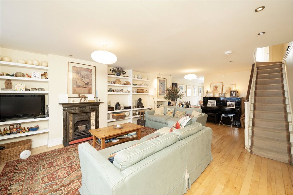 Property photo 3 of 10 Picture No. 02