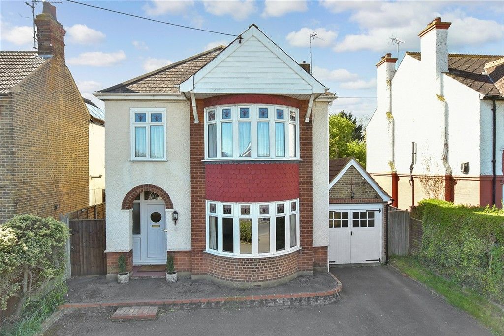Property photo 1 of 17 Front (Web)
