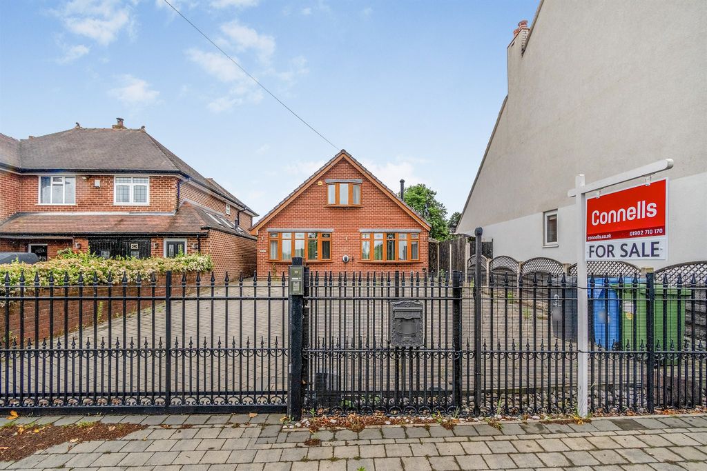 Property photo 1 of 20