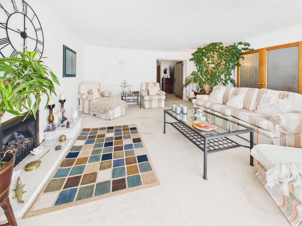 Property photo 3 of 22