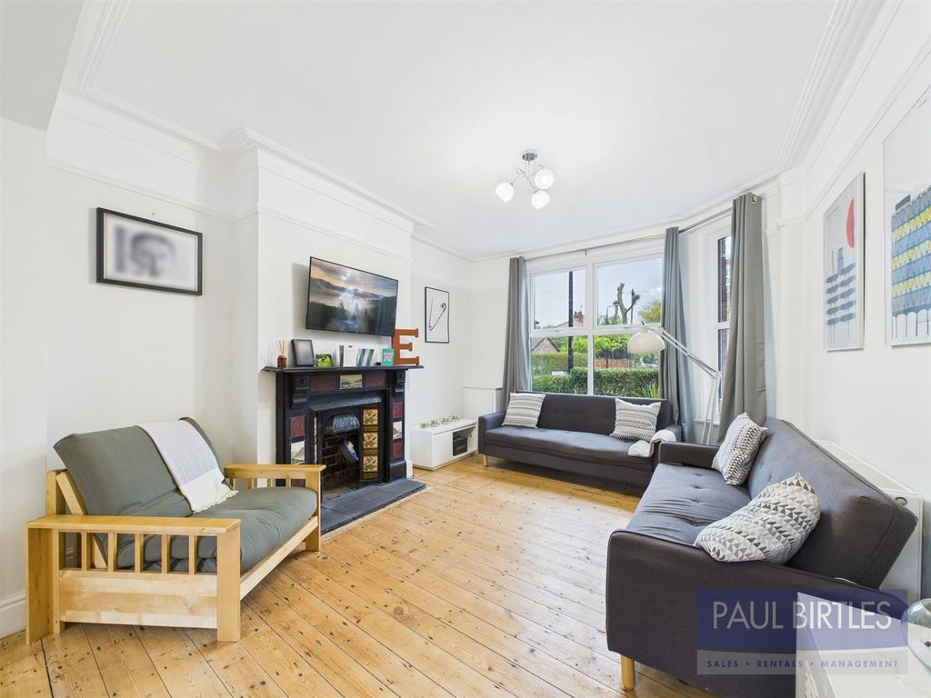 Property photo 3 of 20 Cam04378G0-Pr0221-Still001.Jpg