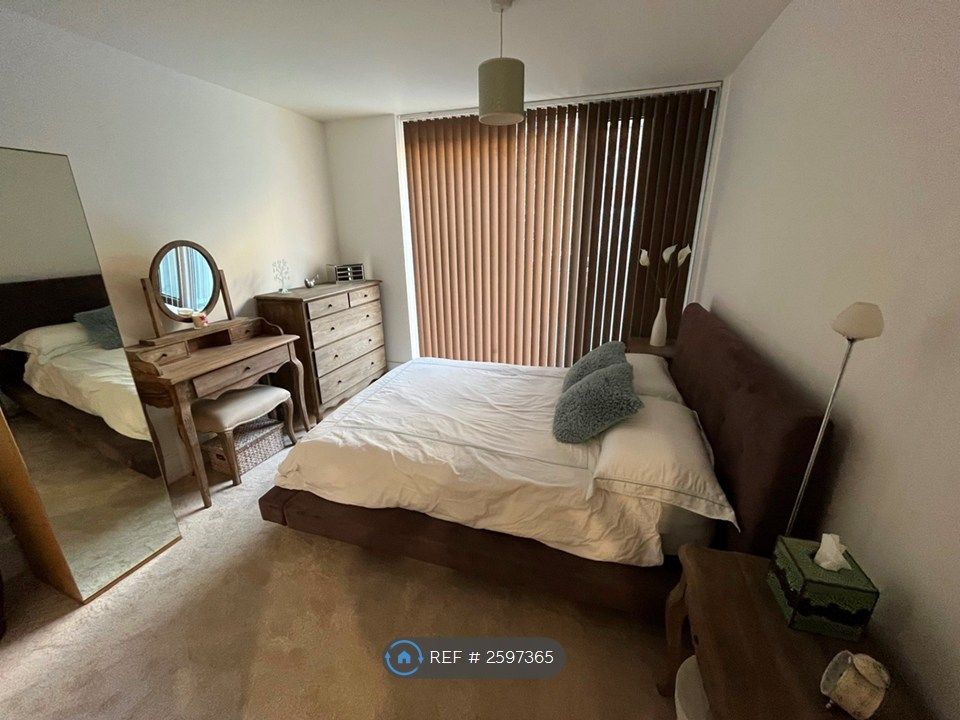 Property photo 2 of 8 Bedroom