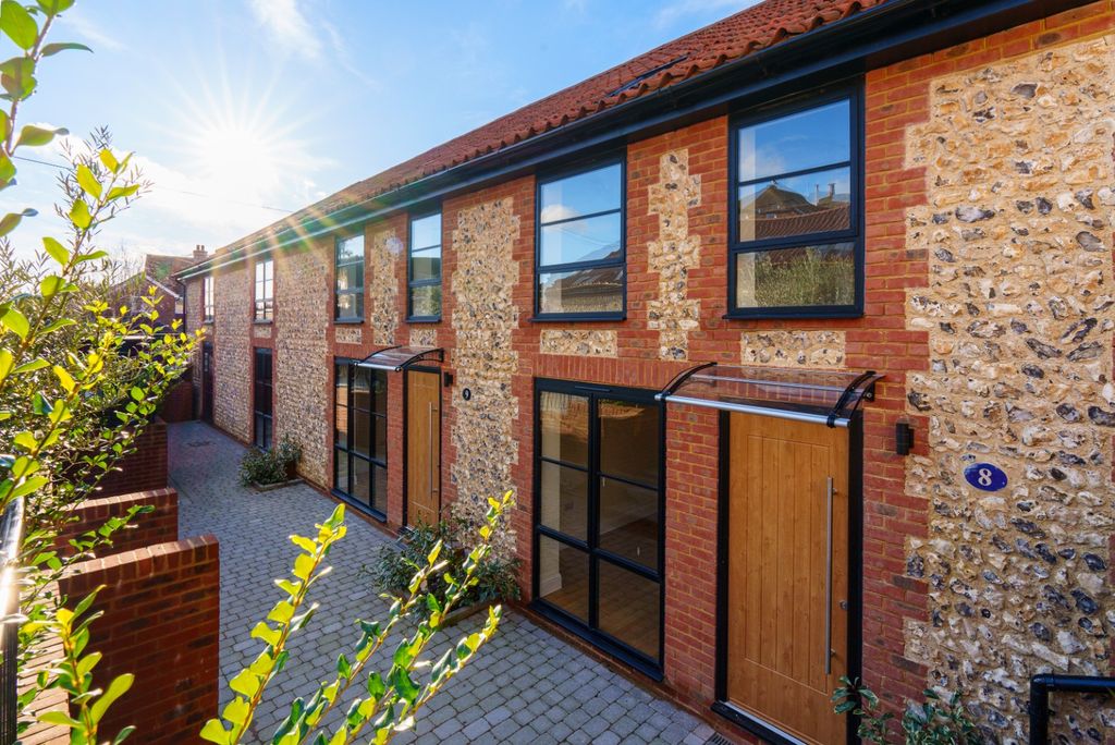 Property photo 1 of 17 3873790