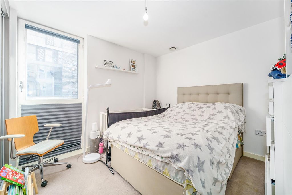 Property photo 3 of 7 Helliwell &amp; Co