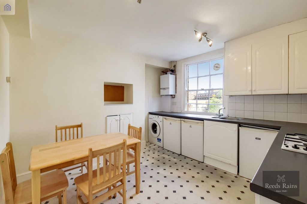 Property photo 3 of 14 Picture No. 09