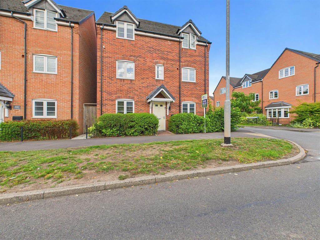Property photo 1 of 20 Cam02453G0-Pr0124-Still020.Jpg