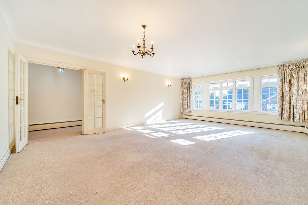 Property photo 3 of 15 1512995-14-6A8dc7...