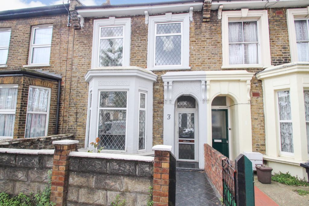 Property photo 1 of 19 5168380