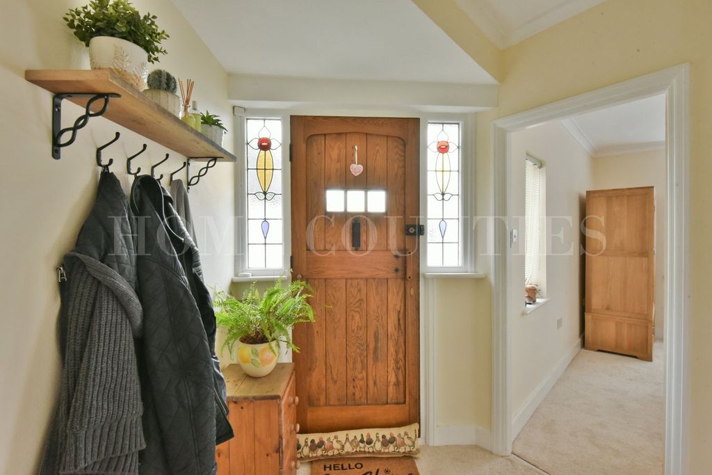 Property photo 3 of 29