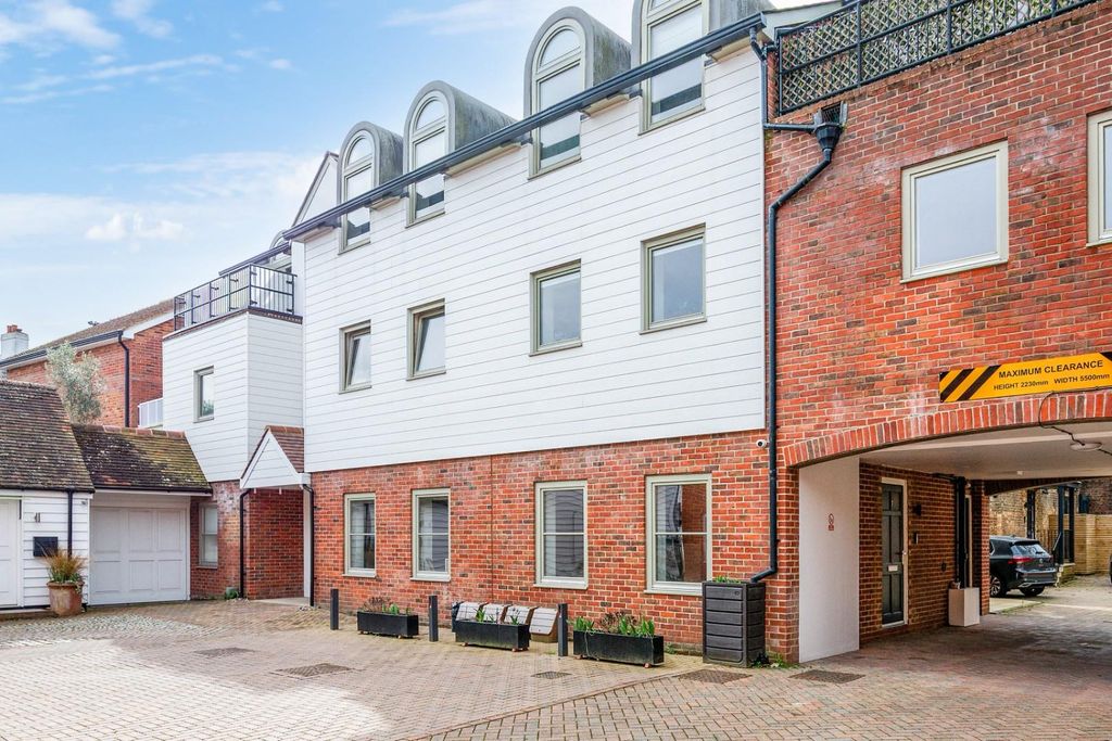 Property photo 1 of 15 Bluebird House