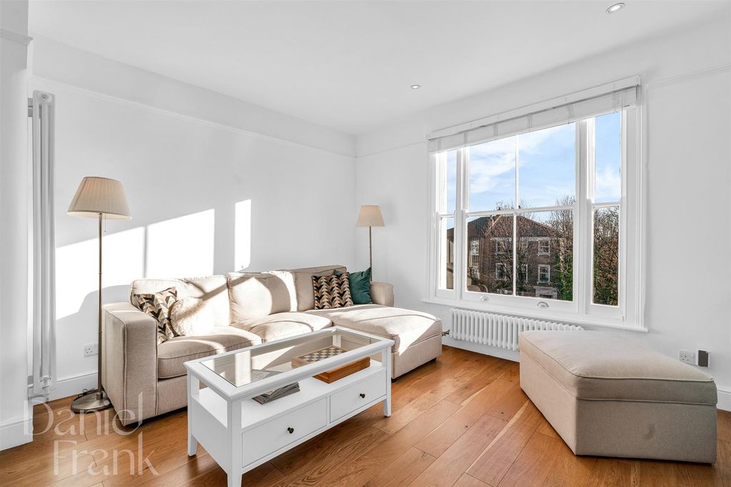 Property photo 3 of 21