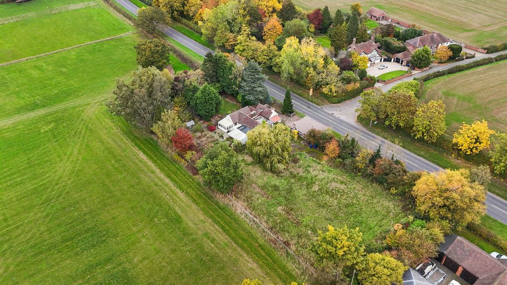 Property photo 3 of 12