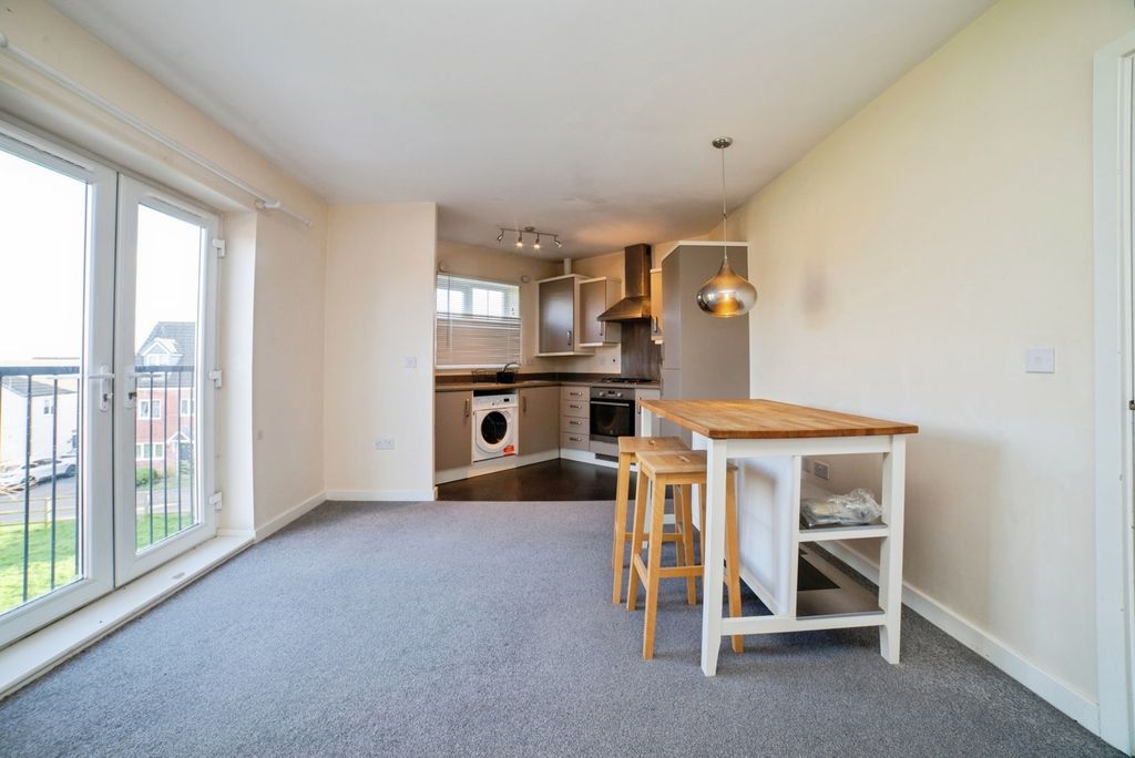 Property photo 3 of 19 Pbox-Img.Jpg