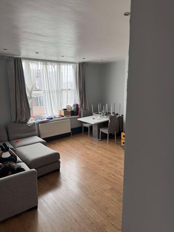 Property photo 2 of 5