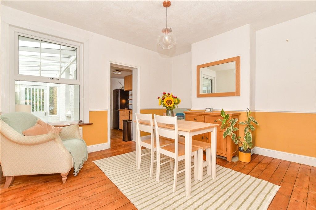 Property photo 2 of 11 Dining Room