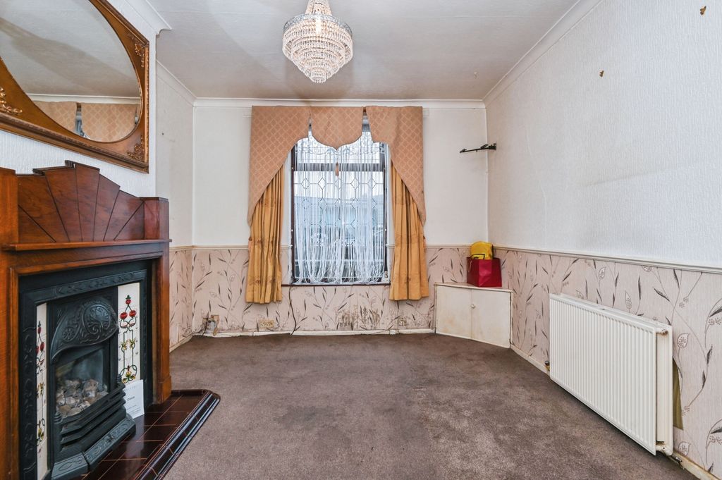 Property photo 2 of 15