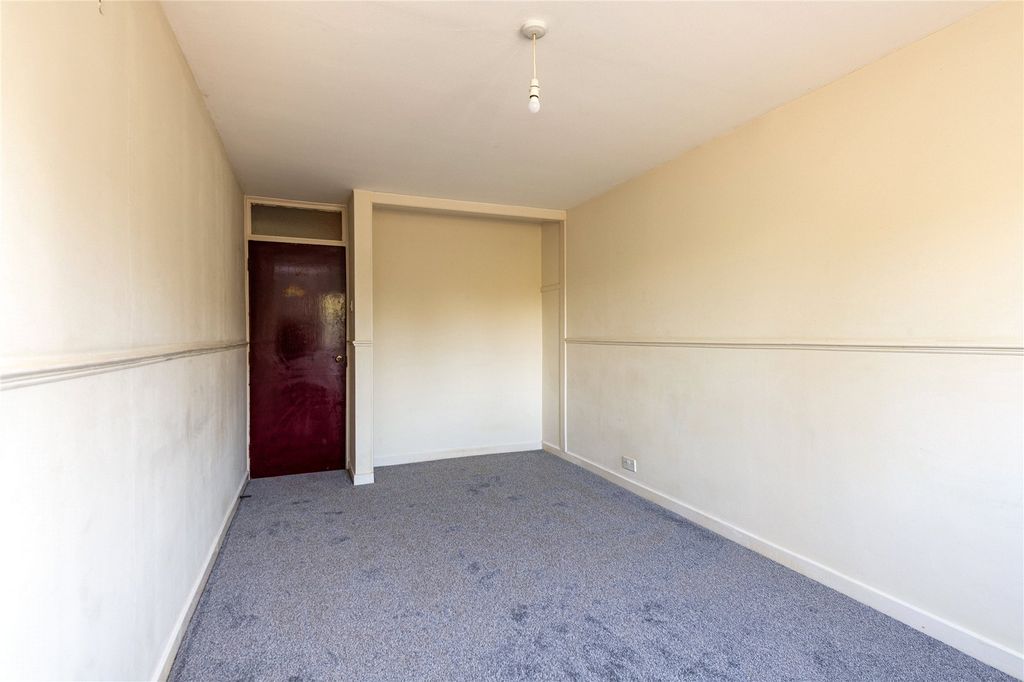 Property photo 3 of 12 Picture No. 04