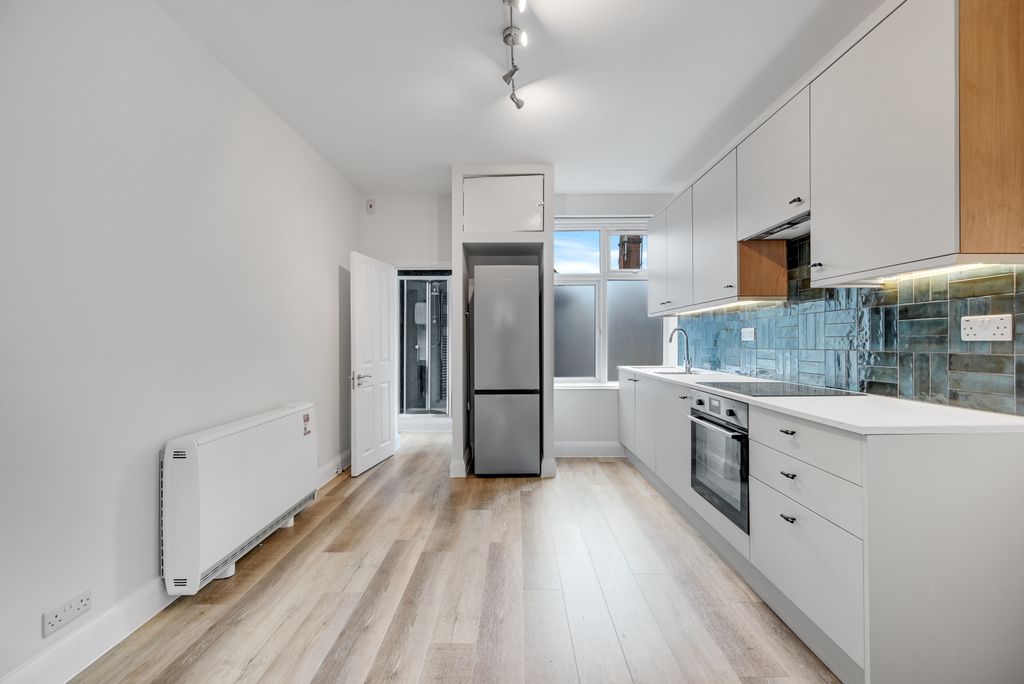 Property photo 3 of 12 3.Jpg