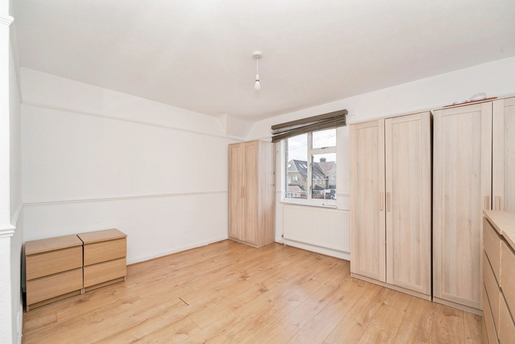 Property photo 2 of 16 Pbox-Img.Jpg
