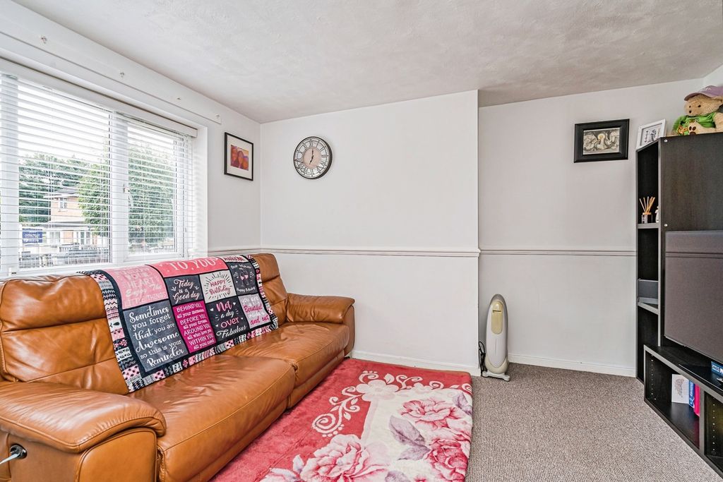 Property photo 2 of 17 Photo