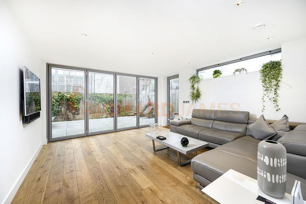 Property photo 1 of 12 W (3).Jpg