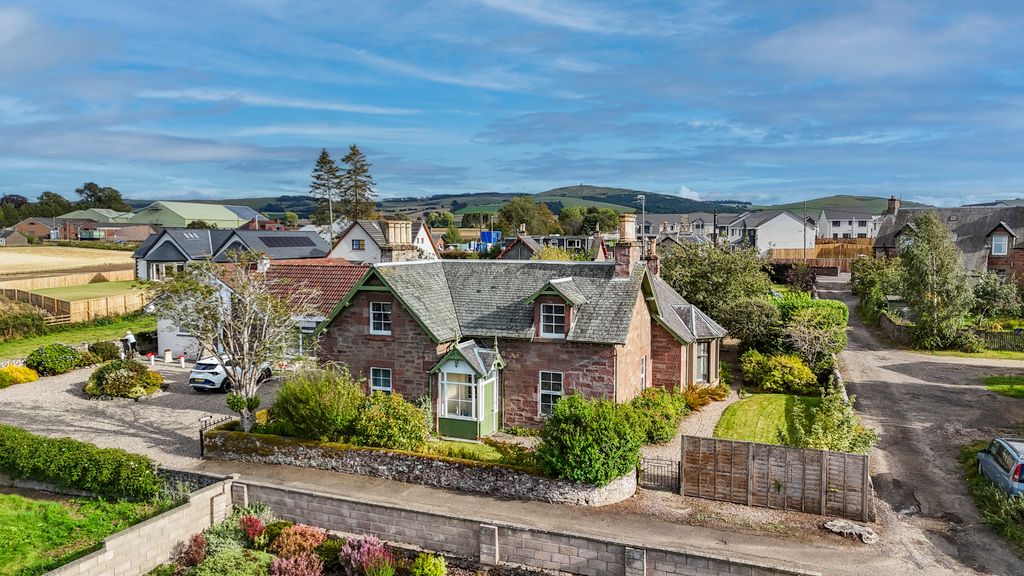 Property photo 3 of 26 Dji_20250902164155_0379_D-Edit