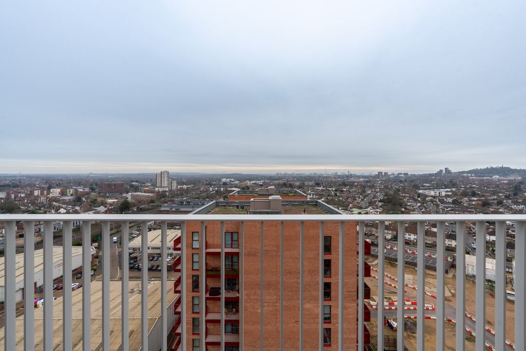 Property photo 2 of 11 Balcony
