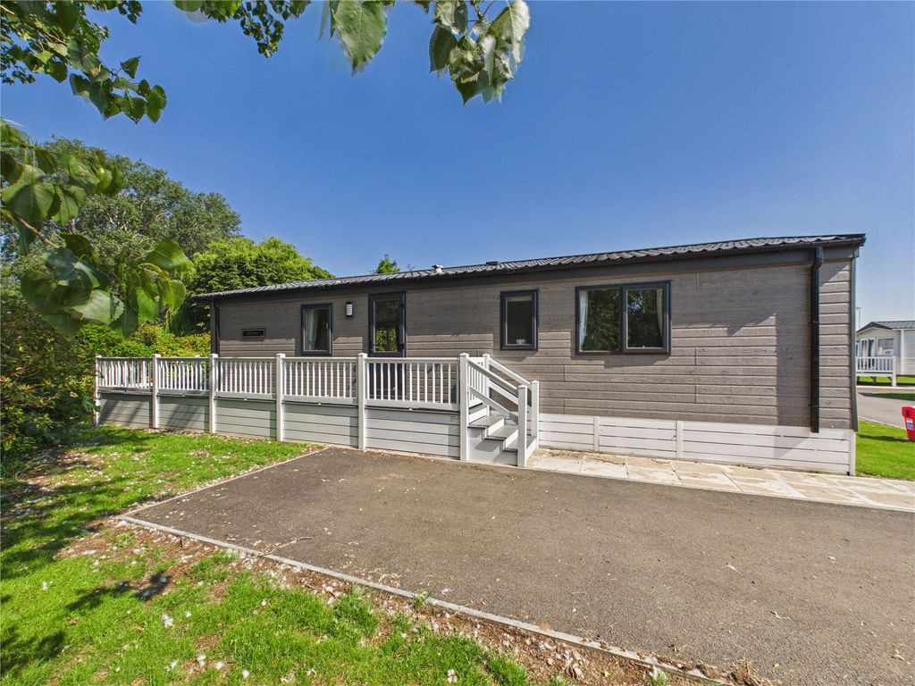 Property photo 1 of 11 Picture No. 01
