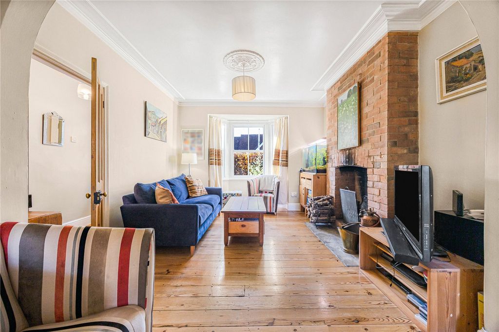 Property photo 2 of 21 Picture No. 25