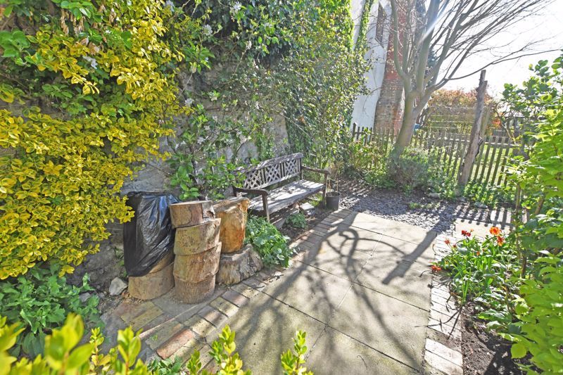 Property photo 3 of 16 Photo 12